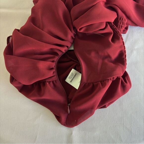 VIGOSS Ruffle Chiffon Top in Cherry Size Medium NEW - Picture 11 of 15